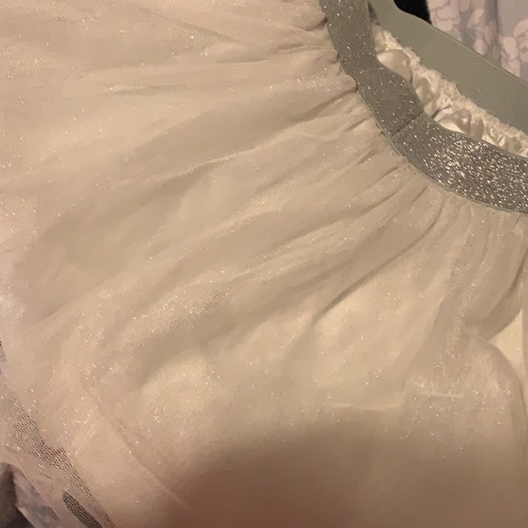 Kids clothes size 4t-5t - Picture 7 of 8